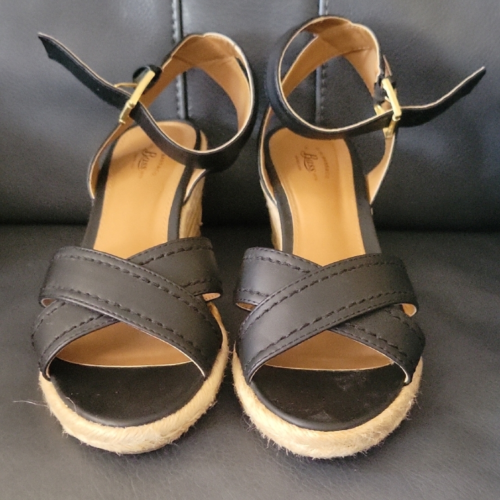Women's Black Sandals